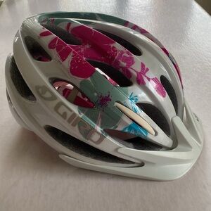 GIRO Raze Gray and Pink Cycling Helmet One Size